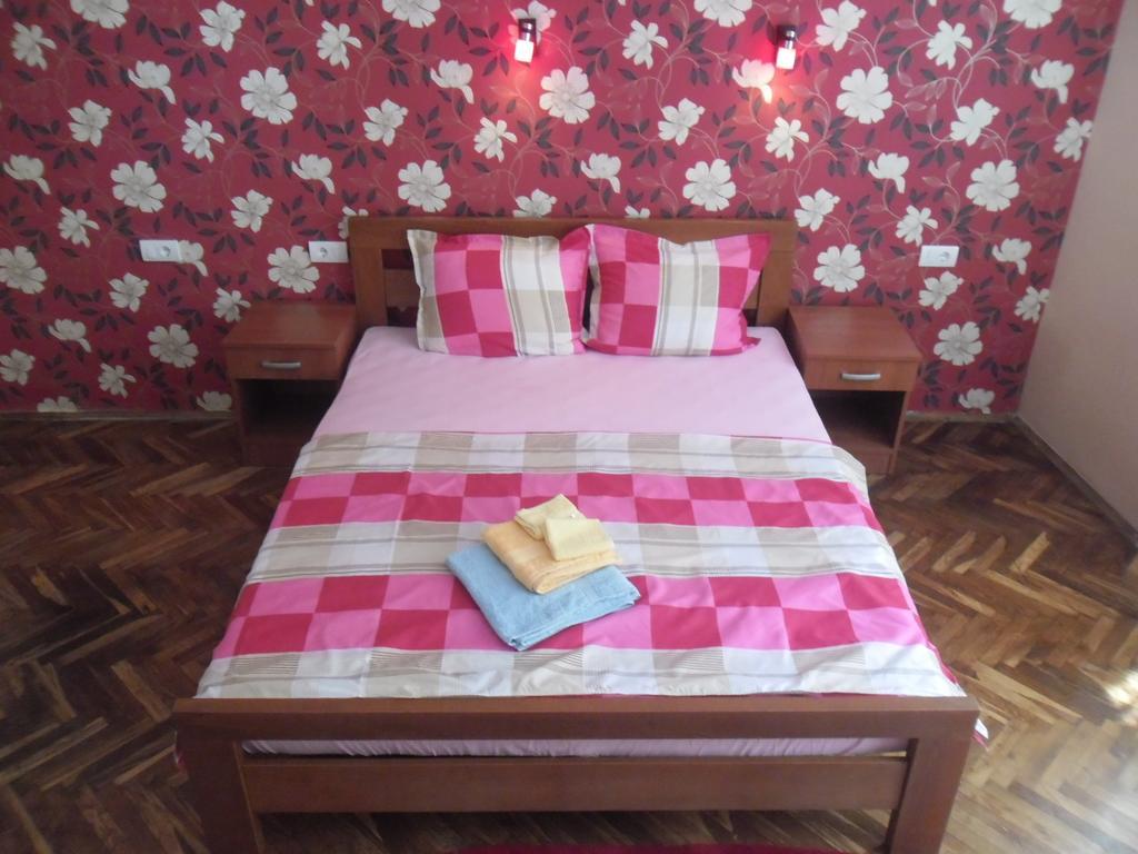 Family Top Rooms Bela Lada Sobe Новий Сад Номер фото
